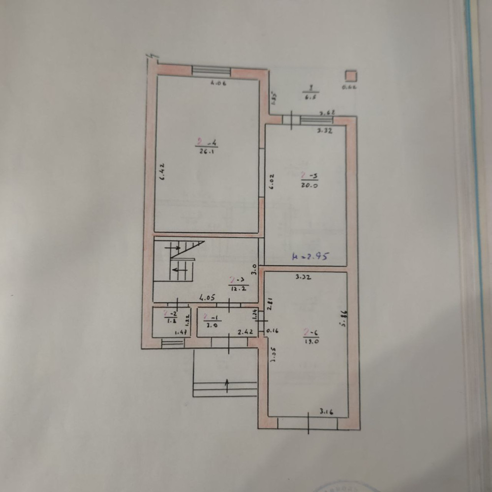 Дом на ул. Звездная, 700 м², 610 000$ — FAKTOR