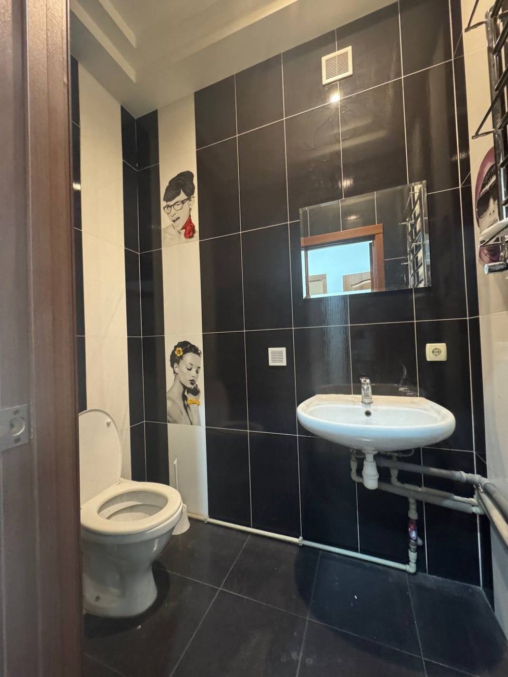 Комерційна нерухомість на вул. Массив Радужный, 98 м², 120 000$ — FAKTOR