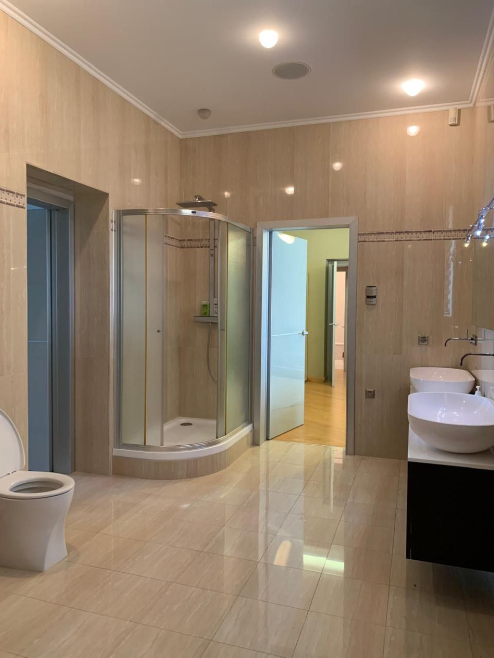 Квартира на ул. Черноморская, 194 м², 375 000$ — FAKTOR