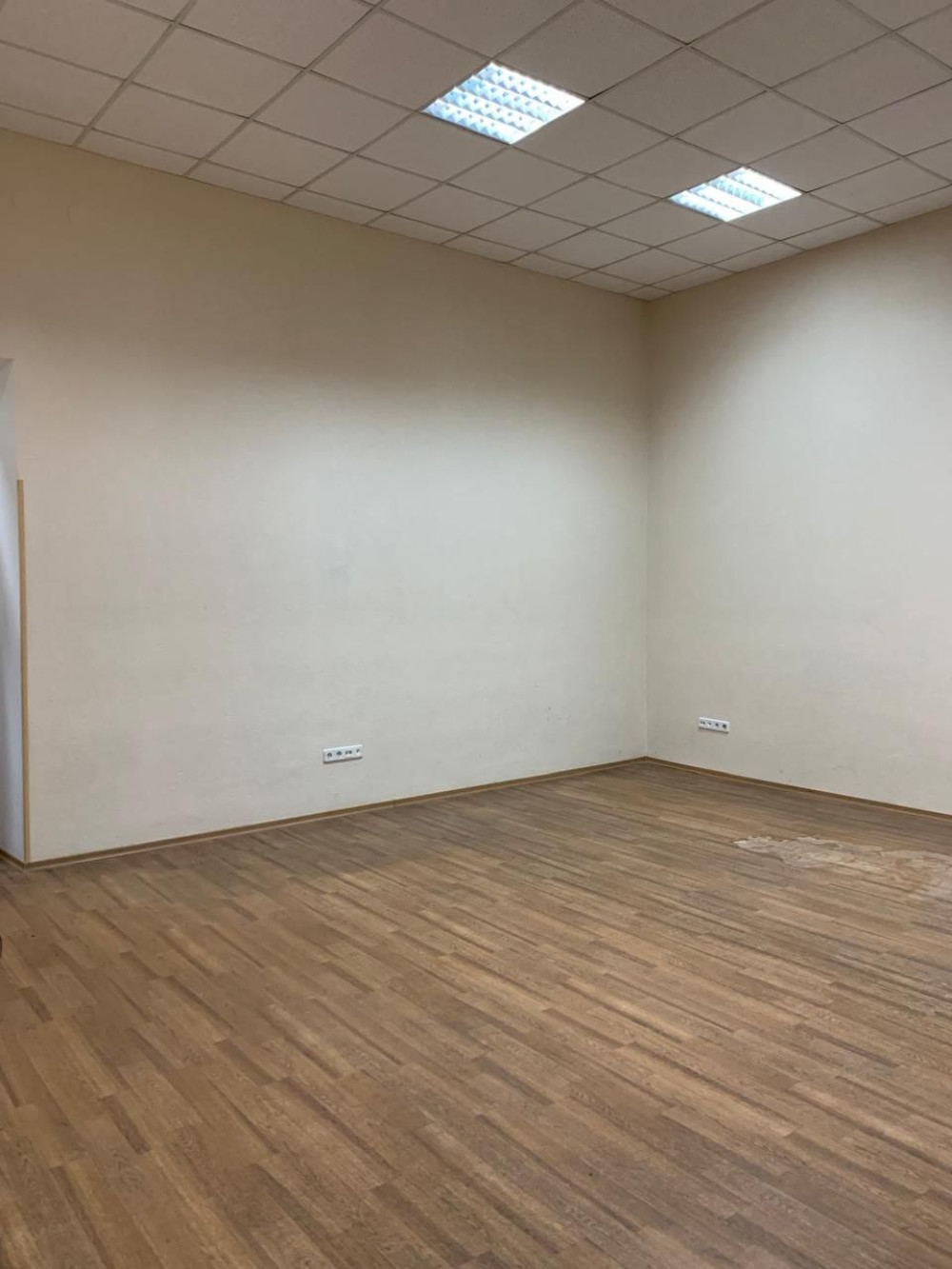 Комерційна нерухомість на вул. Жуковского, 176 м², 175 000$ — FAKTOR