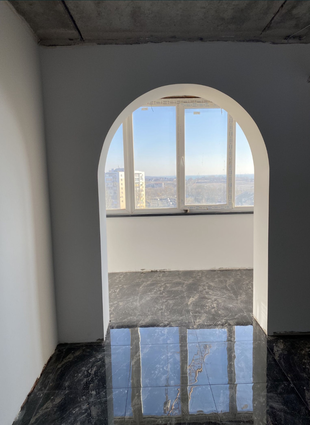 Квартира на ул. Независимости, 98 м², 125 000$ — FAKTOR