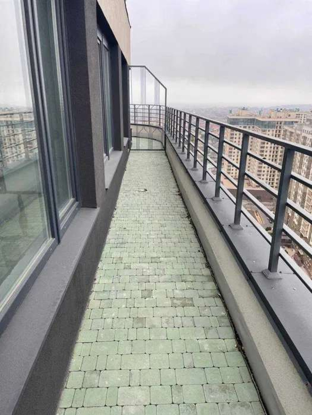 Квартира на ул. Спортивная, 148 м², 130 000$ — FAKTOR