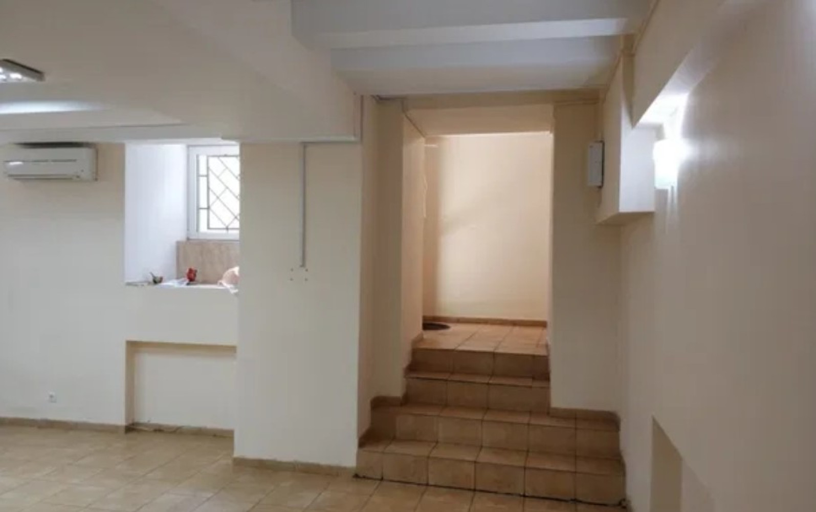 Комерційна нерухомість на вул. Успенская, 86 м², 77 000$ — FAKTOR
