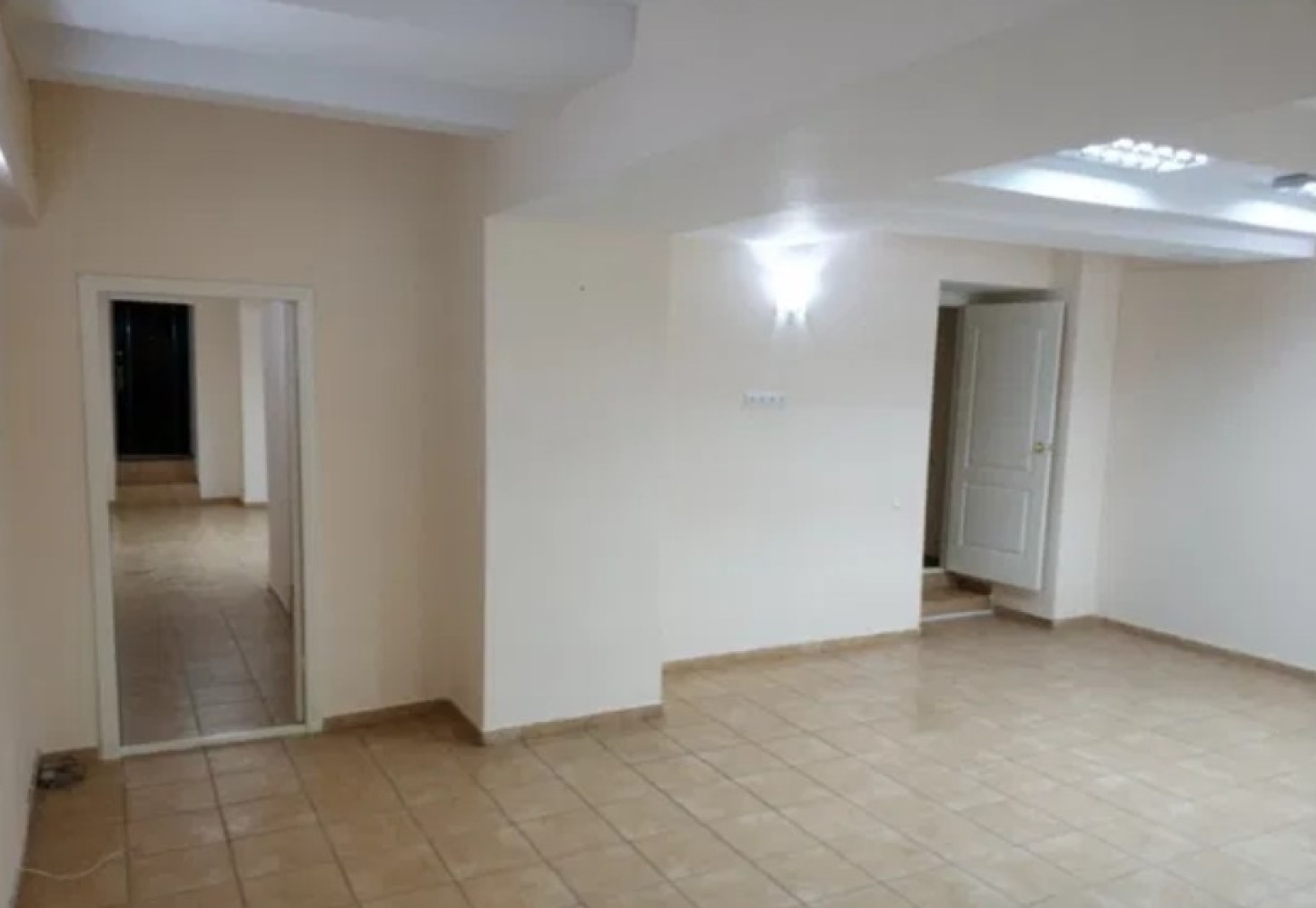 Комерційна нерухомість на вул. Успенская, 86 м², 77 000$ — FAKTOR