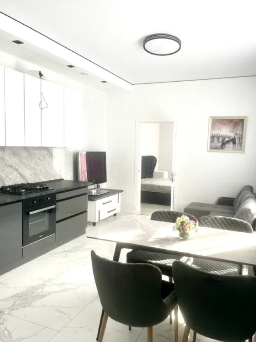 Комерційна нерухомість на вул. Тенистая, 282 м², 680 000$ — FAKTOR