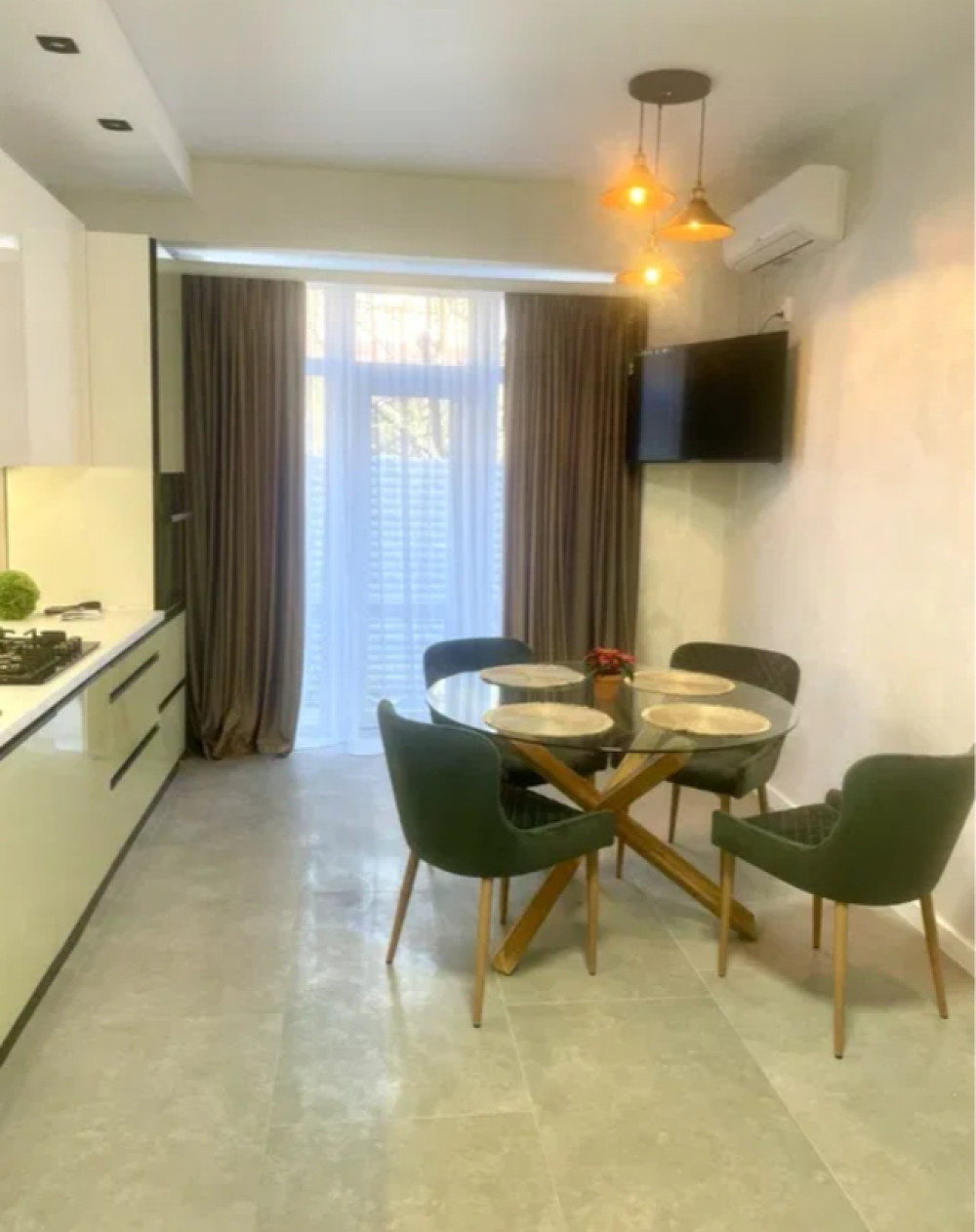 Комерційна нерухомість на вул. Тенистая, 282 м², 680 000$ — FAKTOR