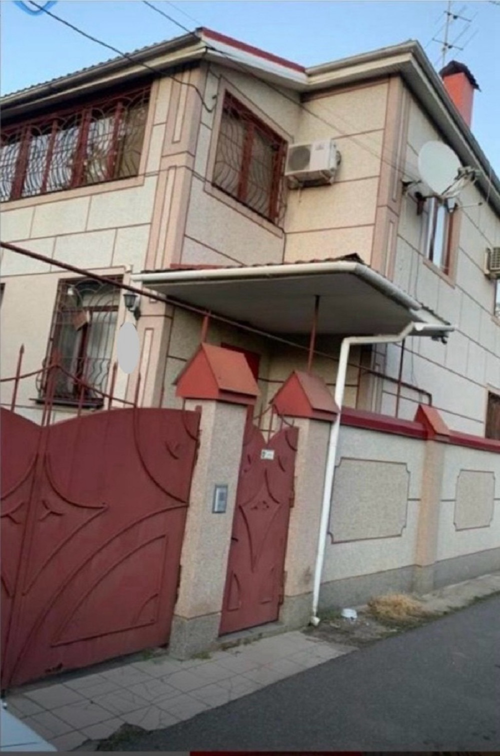 Дом на ул. Парковая, 240 м², 170 000$ — FAKTOR