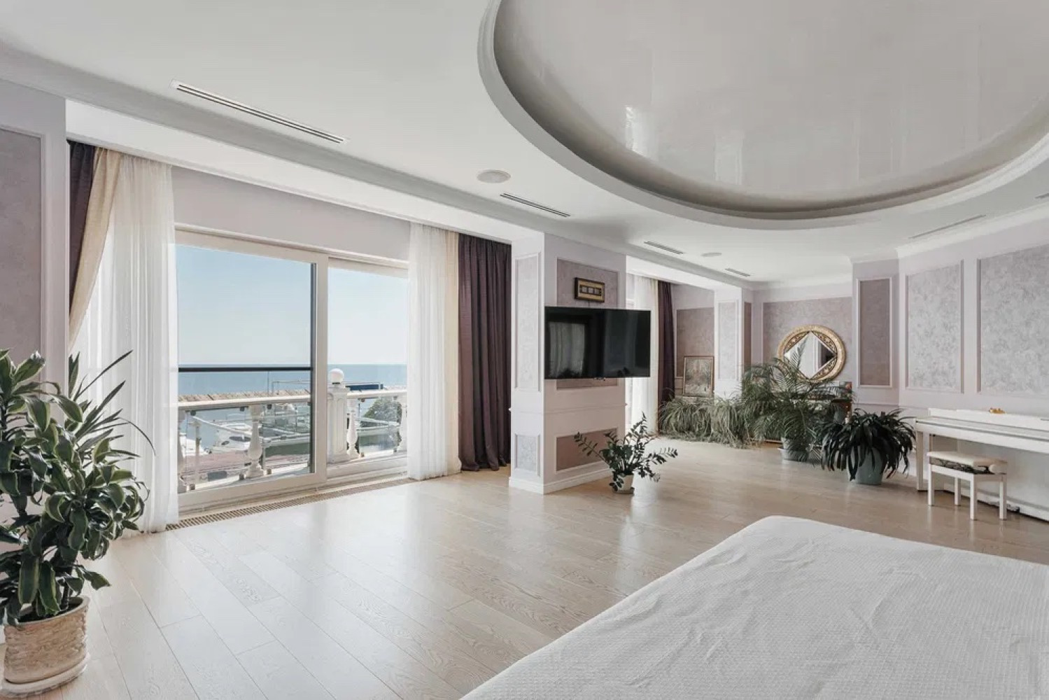 Дом на ул. Новобереговая, 375 м², 1 300 000$ — FAKTOR