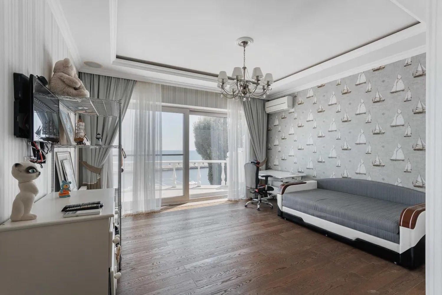 Дом на ул. Новобереговая, 375 м², 1 300 000$ — FAKTOR
