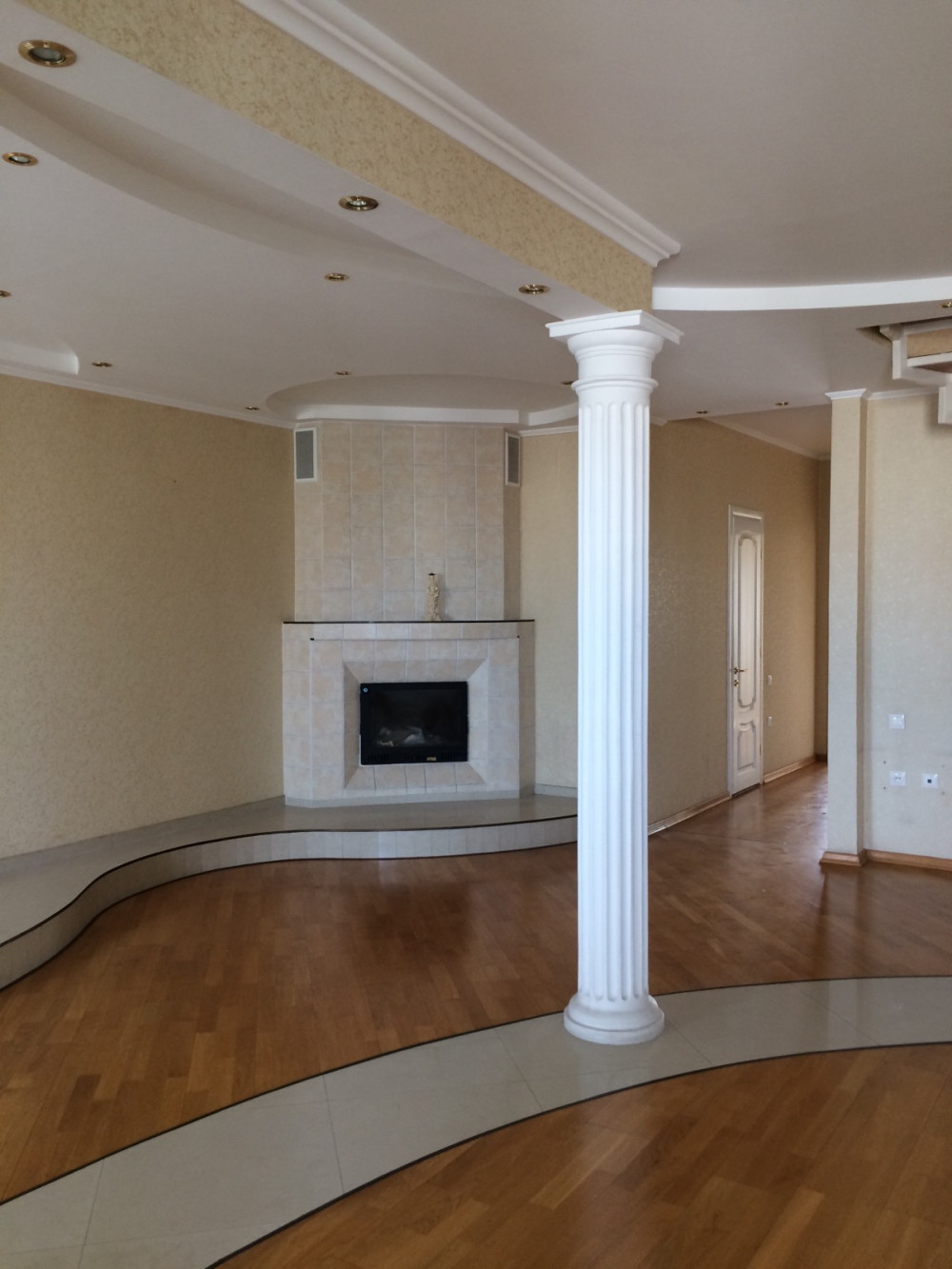 Квартира на ул. Армейская, 178 м², 180 000$ — FAKTOR
