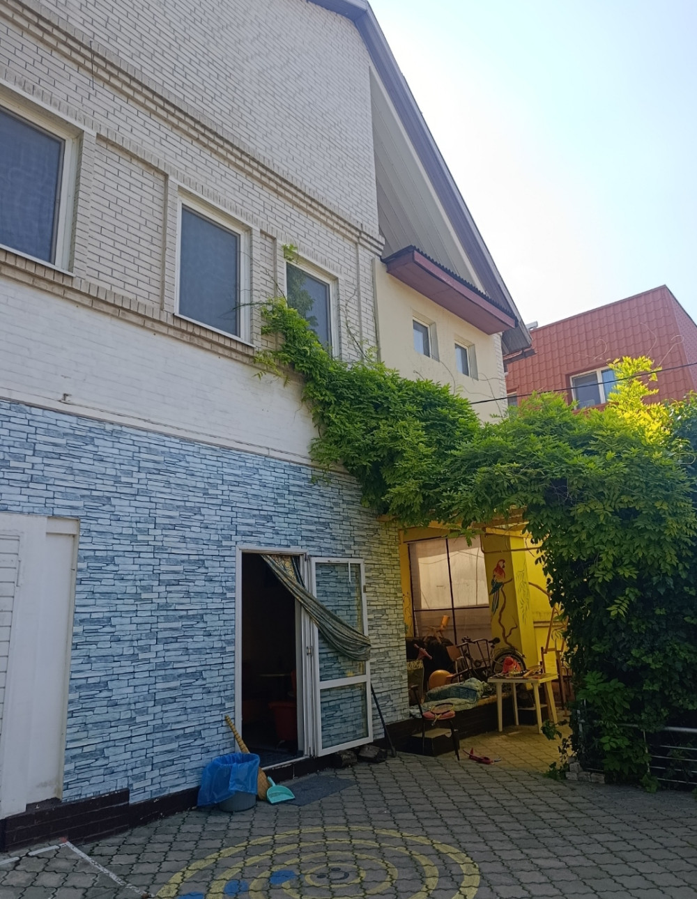 Комерційна нерухомість на вул. Толбухина, 455 м², 480 000$ — FAKTOR