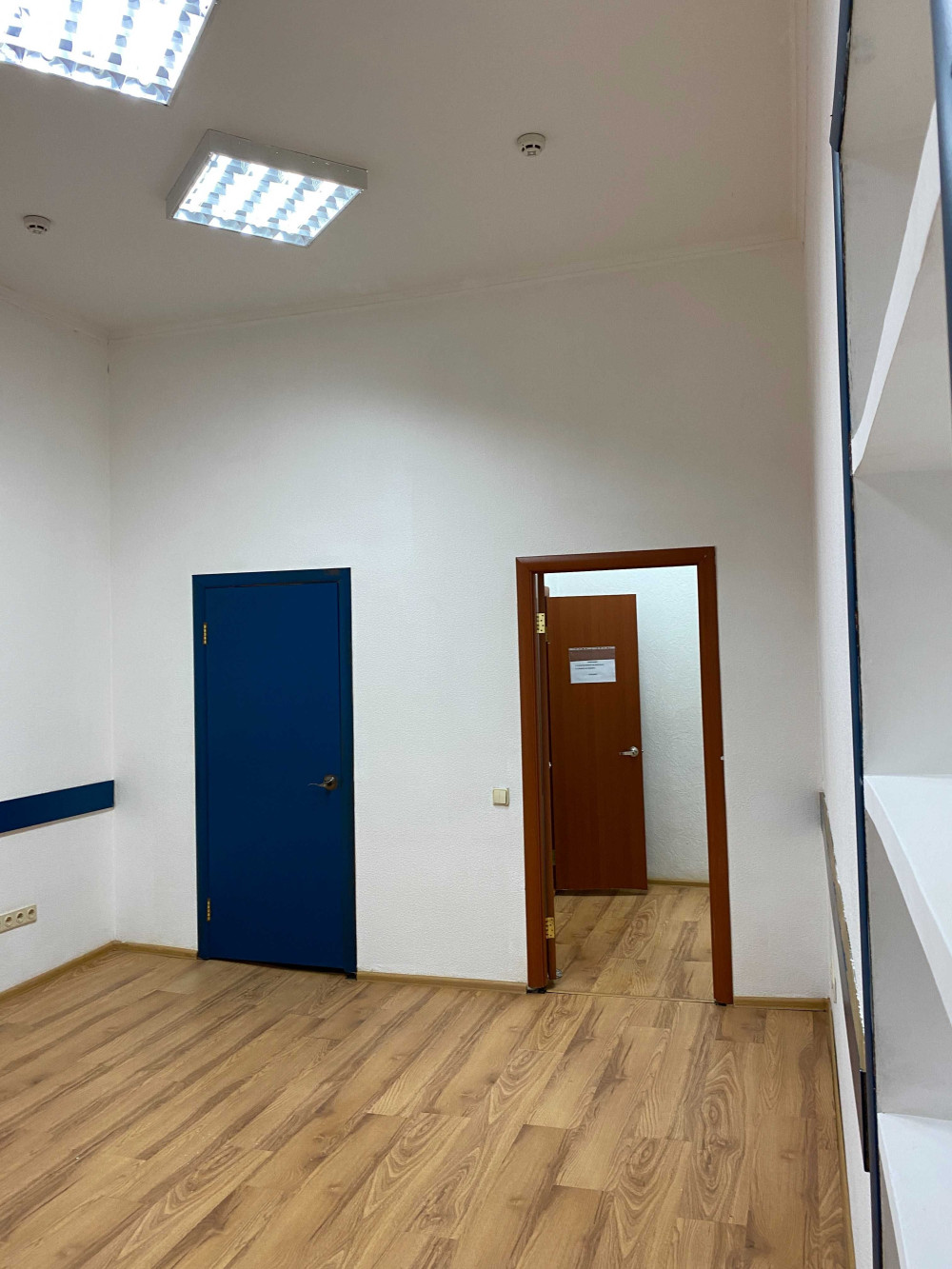 Комерційна нерухомість на вул. Жуковского, 47 м², 58 000$ — FAKTOR