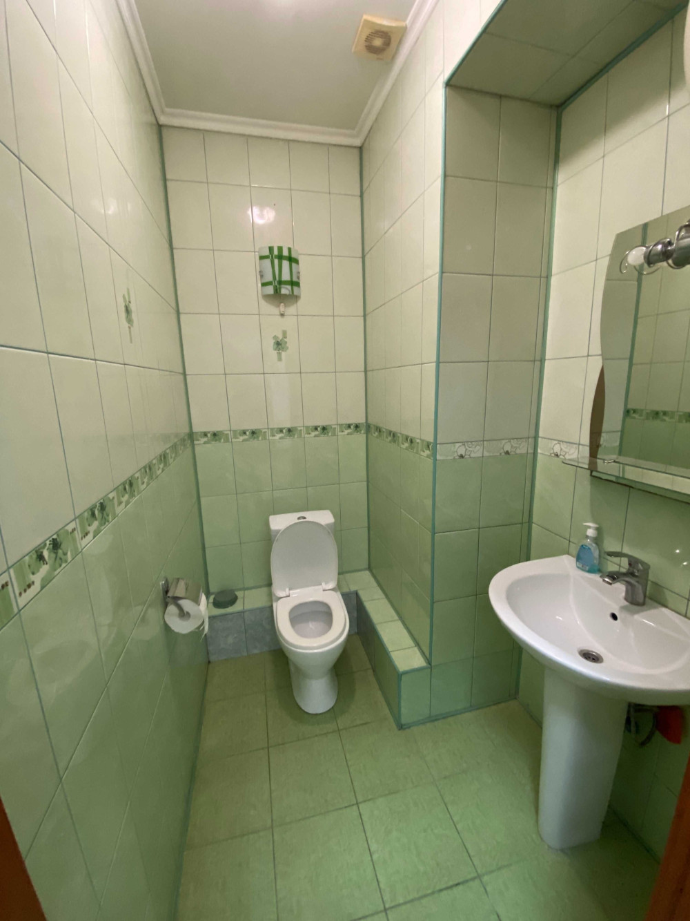 Комерційна нерухомість на вул. Жуковского, 47 м², 58 000$ — FAKTOR