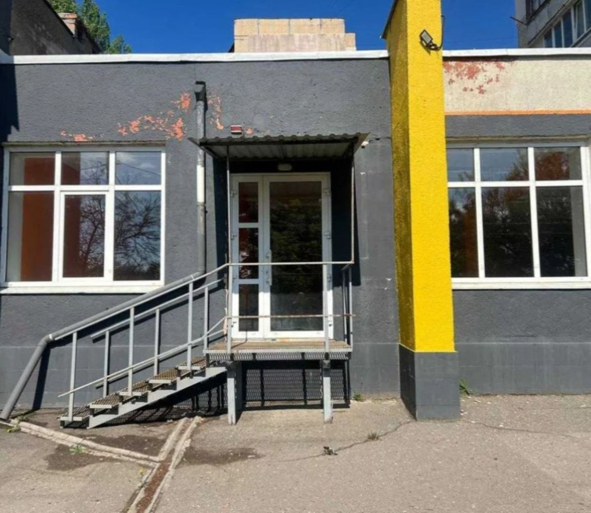 Комерційна нерухомість на вул. Семена Палия, 450 м², 340 000$ — FAKTOR