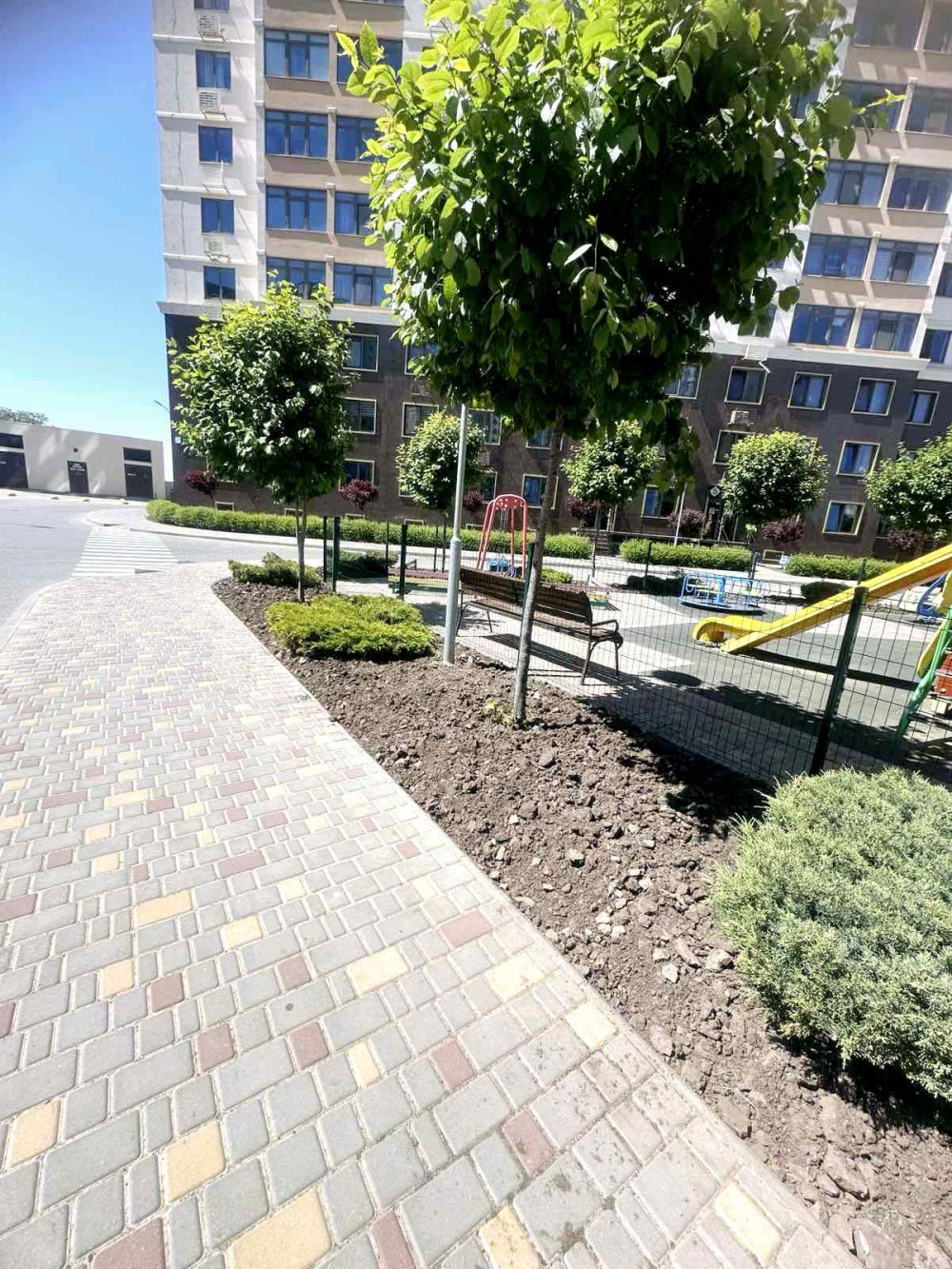 Комерційна нерухомість на вул. Жемчужная, 42 м², 65 000$ — FAKTOR