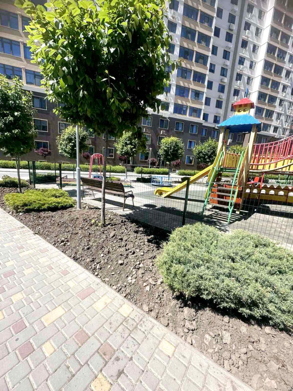 Комерційна нерухомість на вул. Жемчужная, 43 м², 65 000$ — FAKTOR
