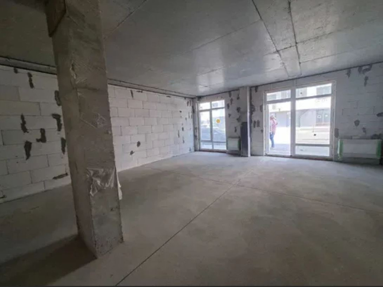 Коммерческая недвижимость на ул. Сахарова Академика, 49 м², 38 000$ — FAKTOR