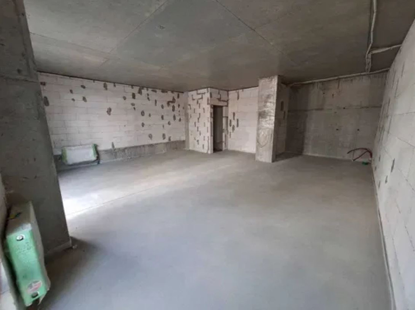Коммерческая недвижимость на ул. Сахарова Академика, 49 м², 38 000$ — FAKTOR