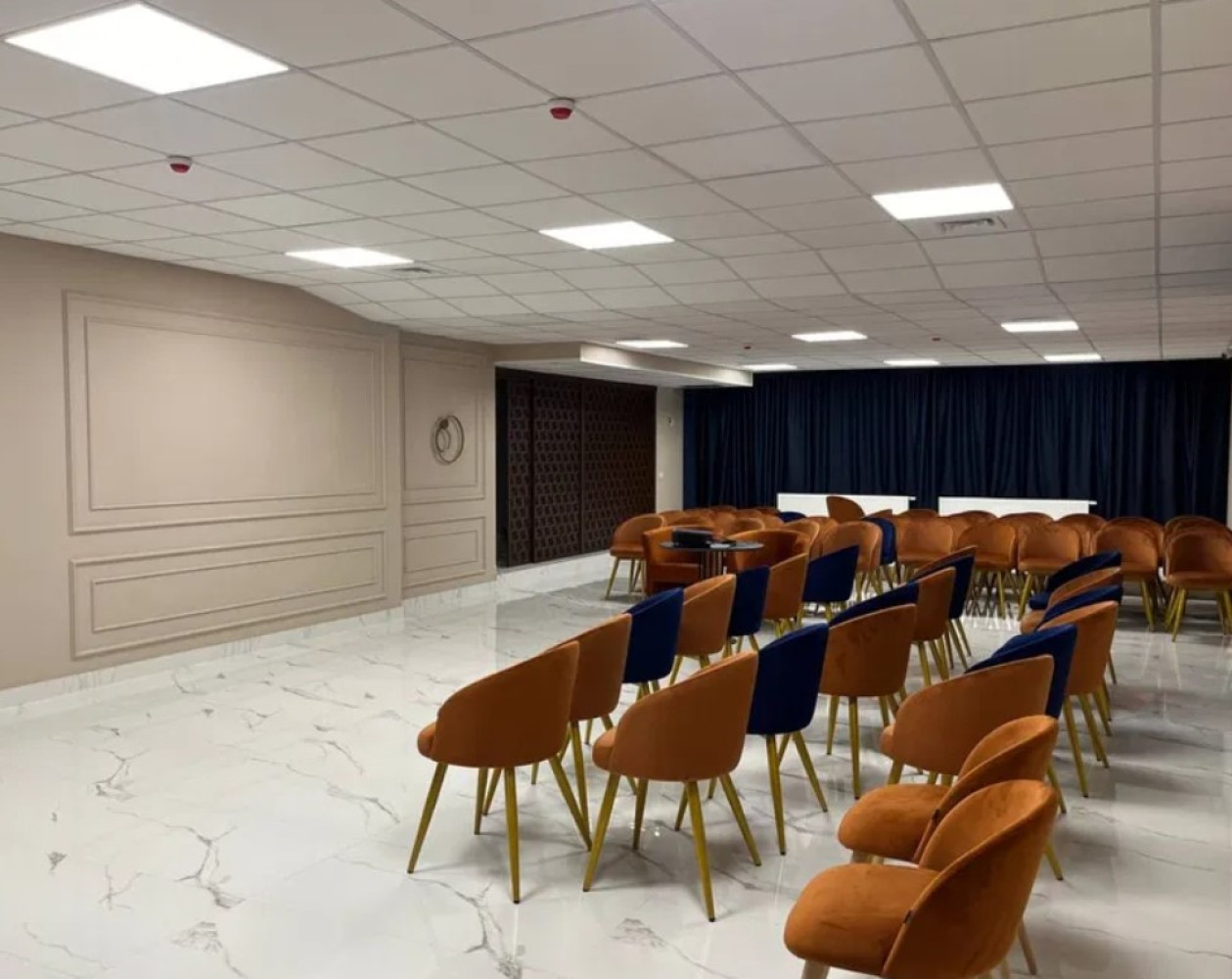 Комерційна нерухомість на вул. Филатова Академика, 1400 м², 2 800 000$ — FAKTOR