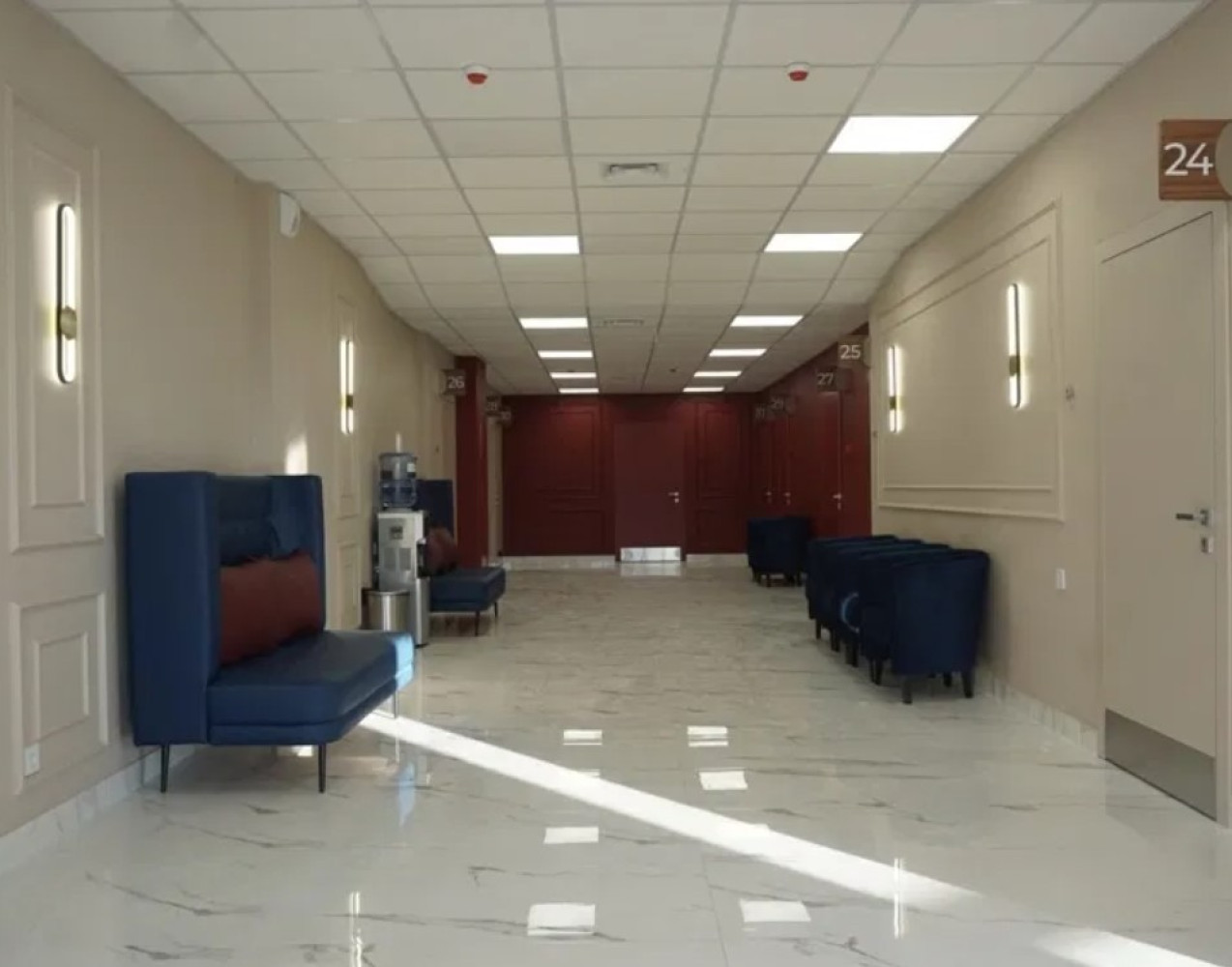 Комерційна нерухомість на вул. Филатова Академика, 1400 м², 2 800 000$ — FAKTOR