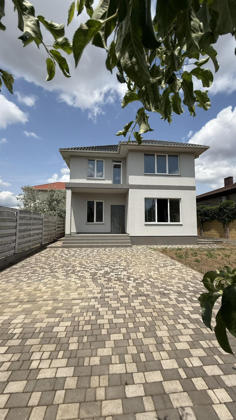 Дом на ул. Проектная, 140 м², 100 000$ — FAKTOR