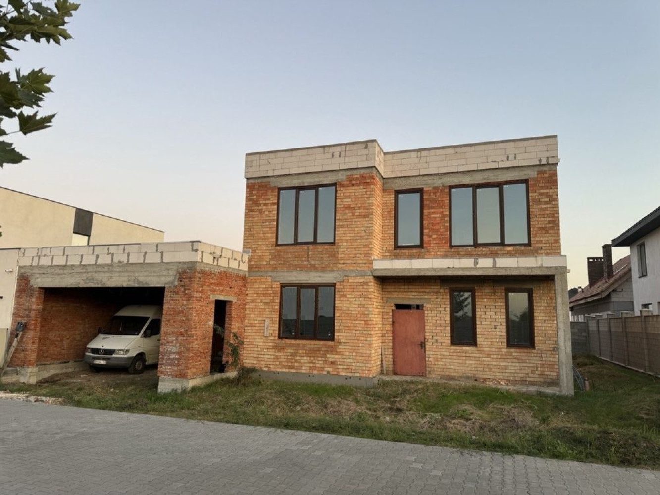 Дом на ул. Микрорайон Дайберг, 230 м², 185 000$ — FAKTOR