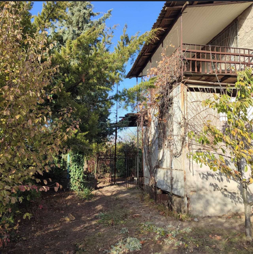 Дом на ул. Ореховая, 139 м², 13 000$ — FAKTOR