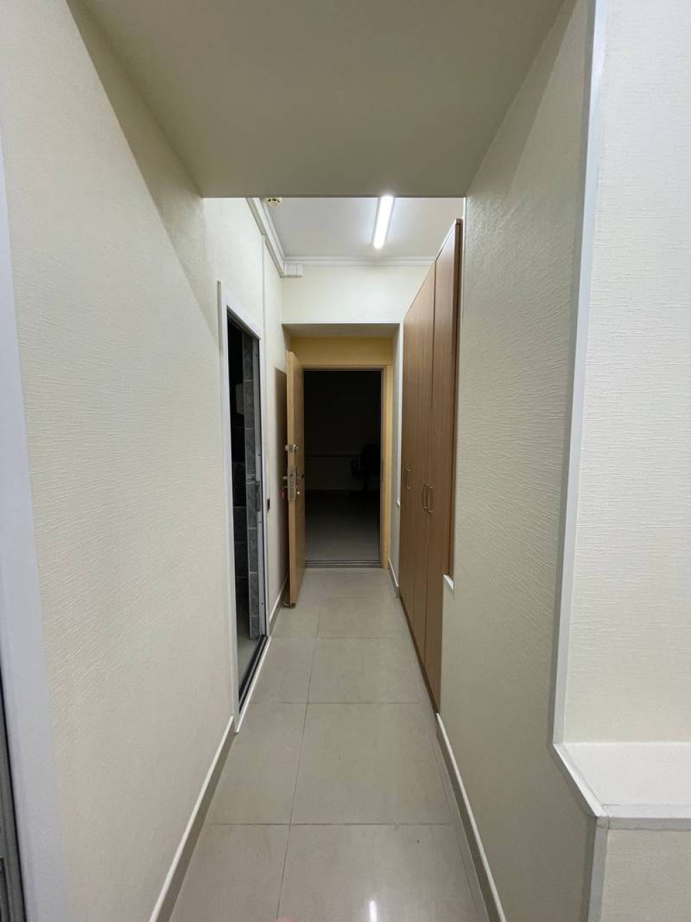 Комерційна нерухомість на вул. Базарная, 310 м², 225 000$ — FAKTOR