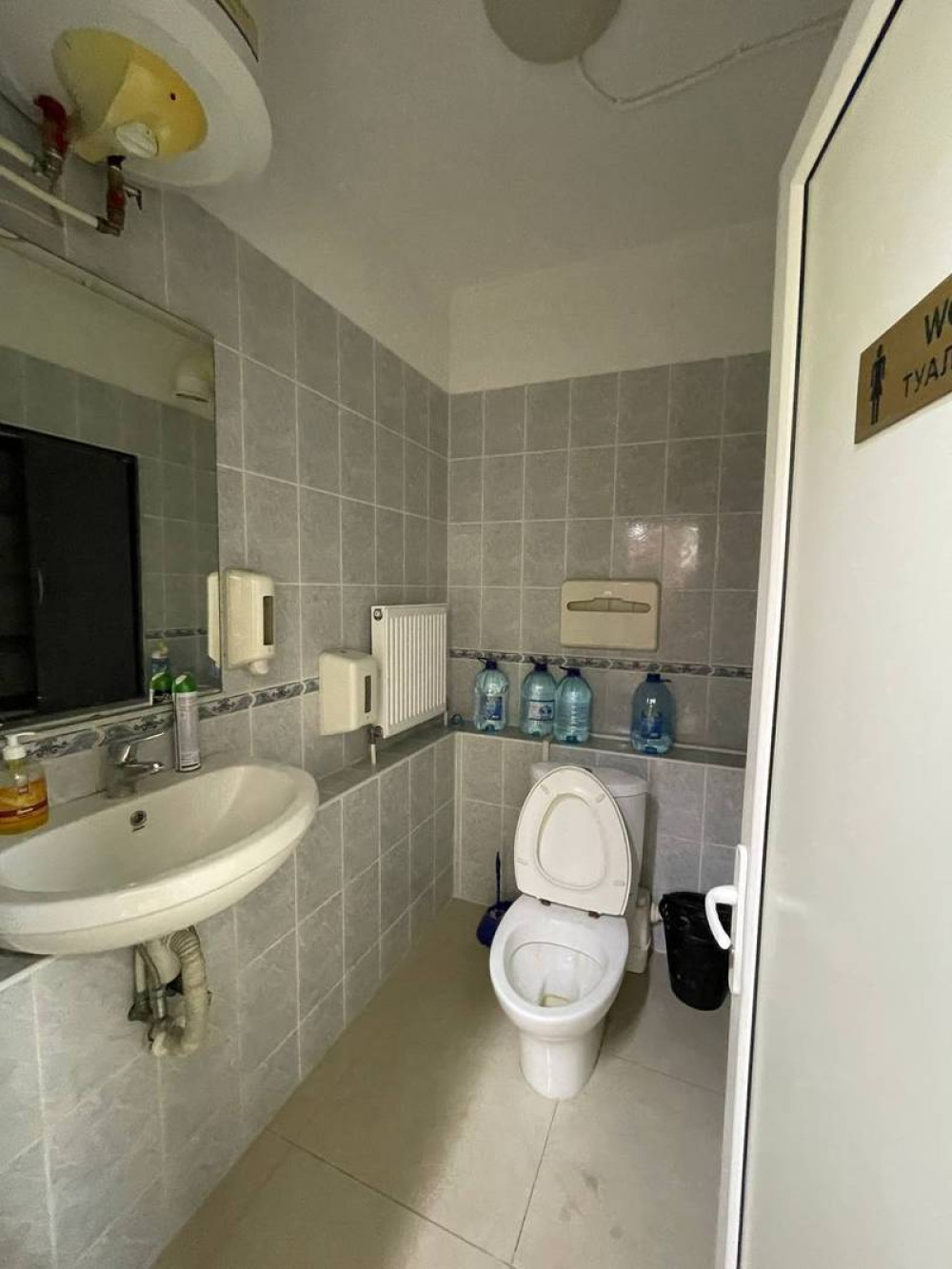 Комерційна нерухомість на вул. Базарная, 310 м², 225 000$ — FAKTOR