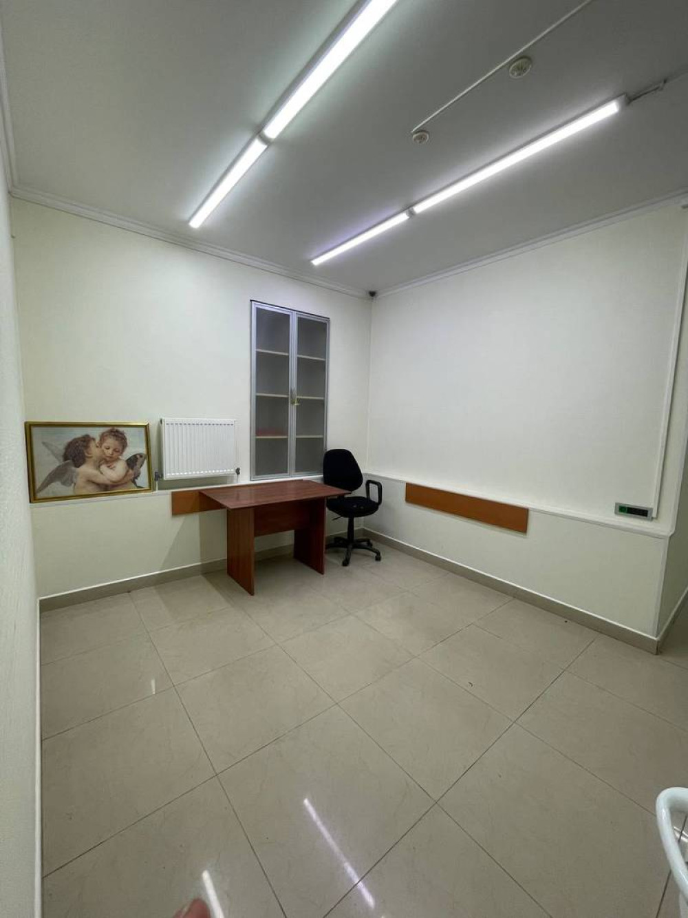 Комерційна нерухомість на вул. Базарная, 310 м², 225 000$ — FAKTOR