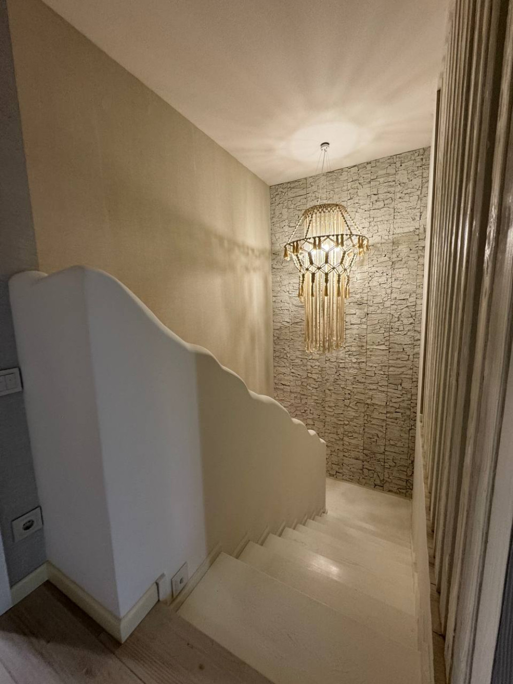 Дом на ул. Новгородская, 300 м², 1 700 000$ — FAKTOR