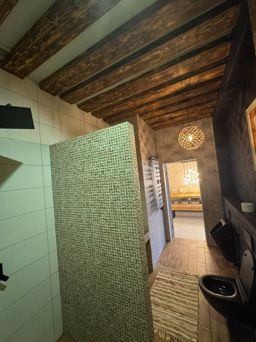 Дом на ул. Новгородская, 300 м², 1 700 000$ — FAKTOR