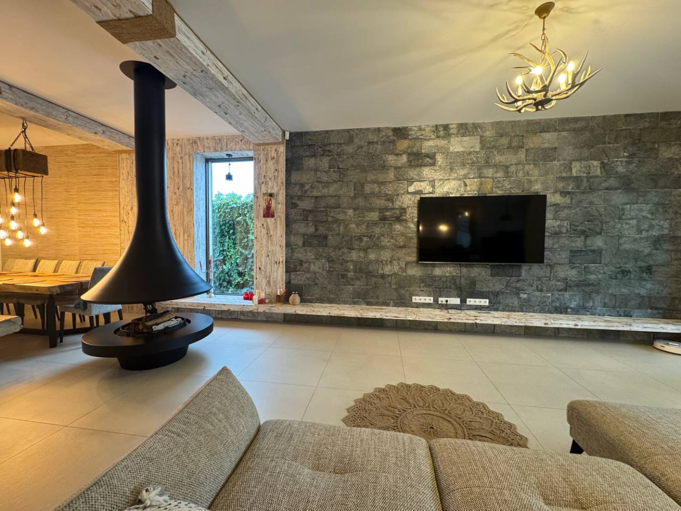 Дом на ул. Новгородская, 300 м², 1 700 000$ — FAKTOR