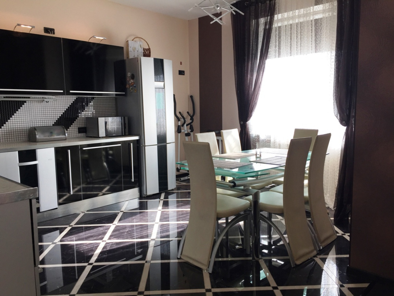 Квартира на вул. Среднефонтанская, 77 м², 79 000$ — FAKTOR
