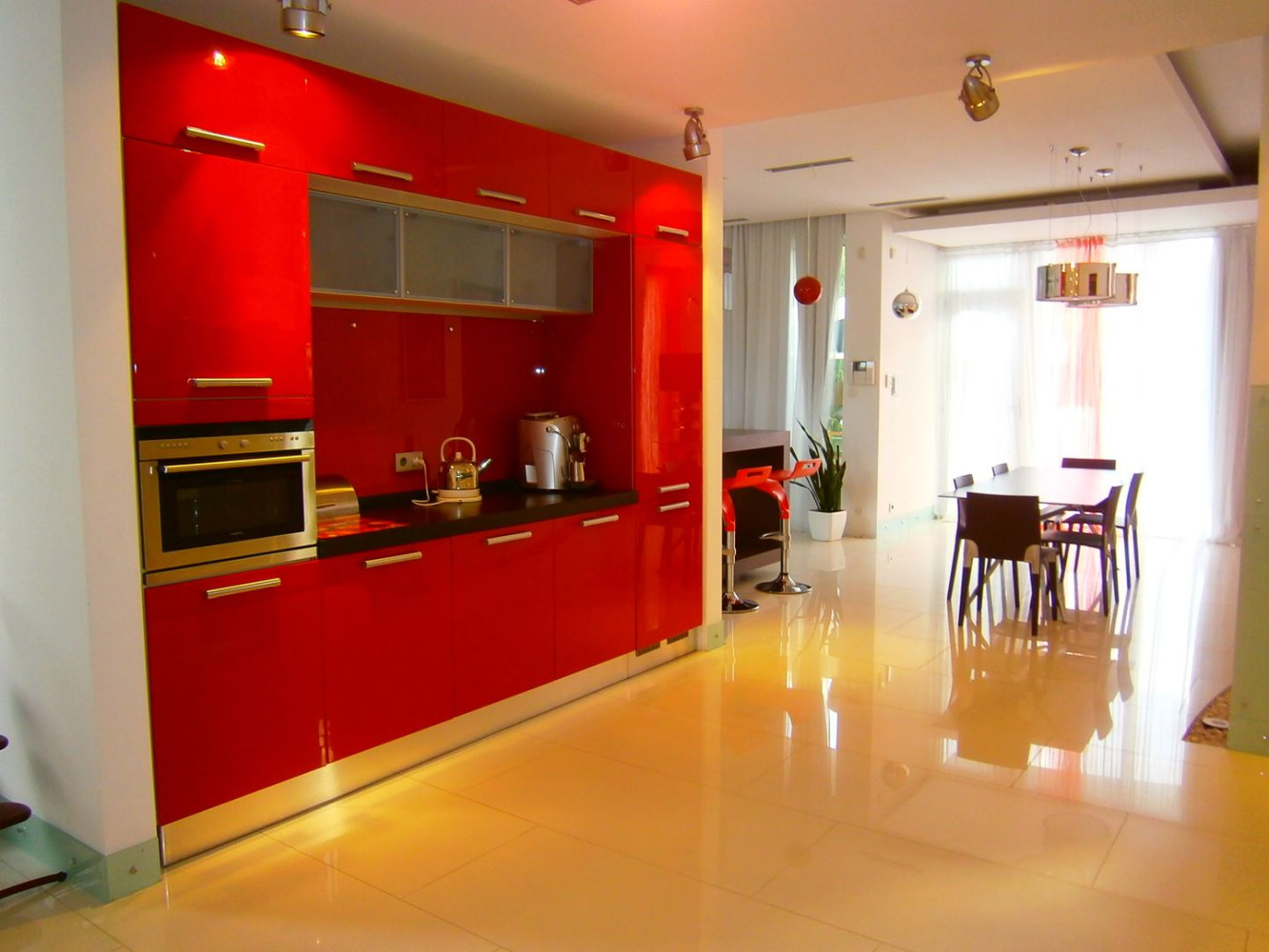 Дом на ул. Анны Ахматовой, 700 м², 1 350 000$ — FAKTOR