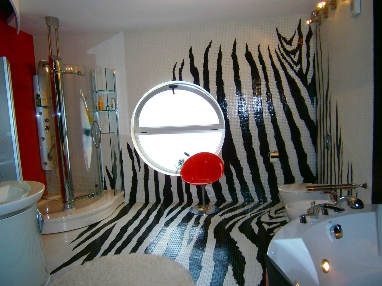 Дом на ул. Анны Ахматовой, 700 м², 1 350 000$ — FAKTOR
