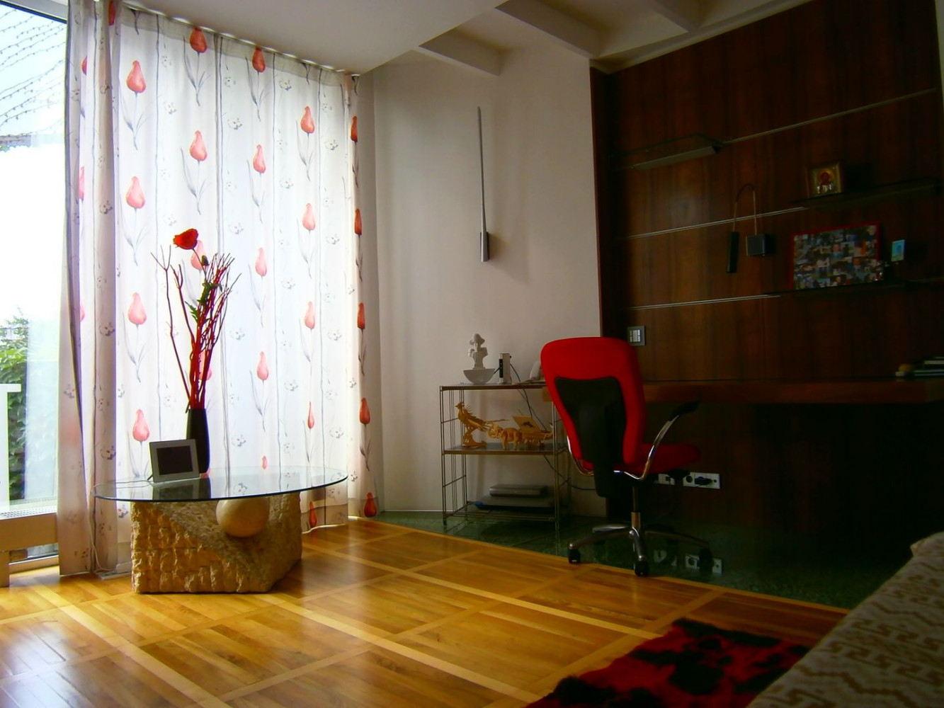 Дом на ул. Анны Ахматовой, 700 м², 1 350 000$ — FAKTOR