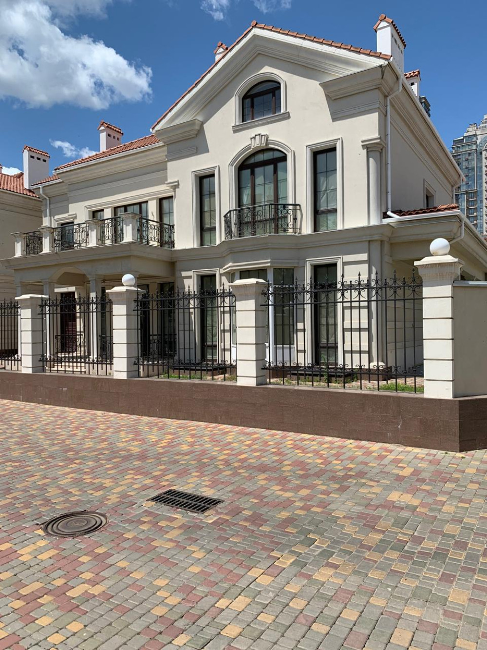 Дом на ул. Французский бульвар, 650 м², 4 000 000$ — FAKTOR