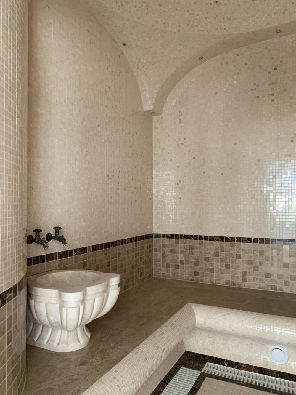 Дом на ул. Французский бульвар, 650 м², 4 000 000$ — FAKTOR
