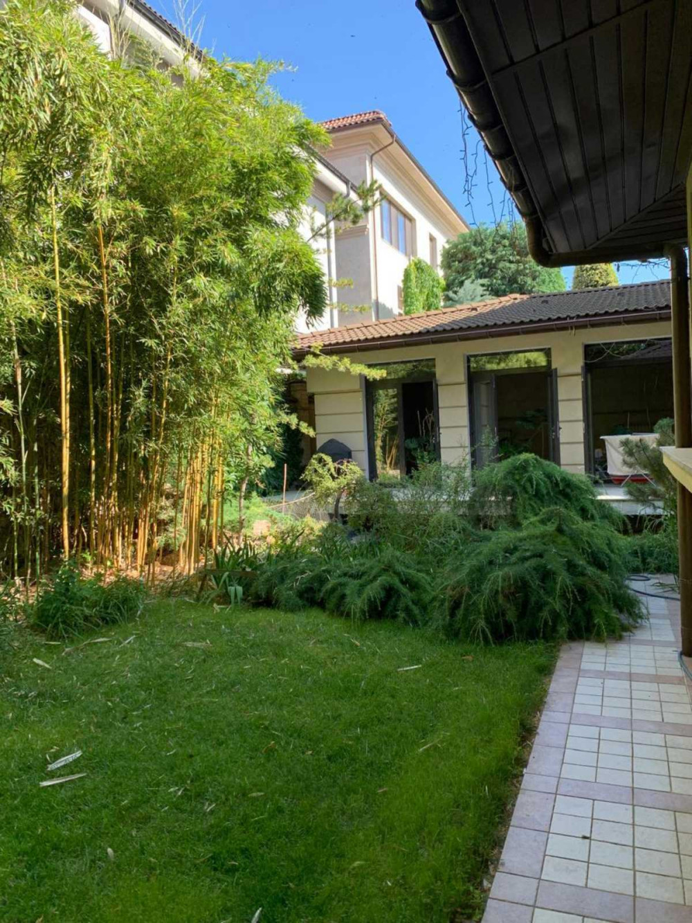 Дом на ул. Куприна, 700 м², 1 800 000$ — FAKTOR