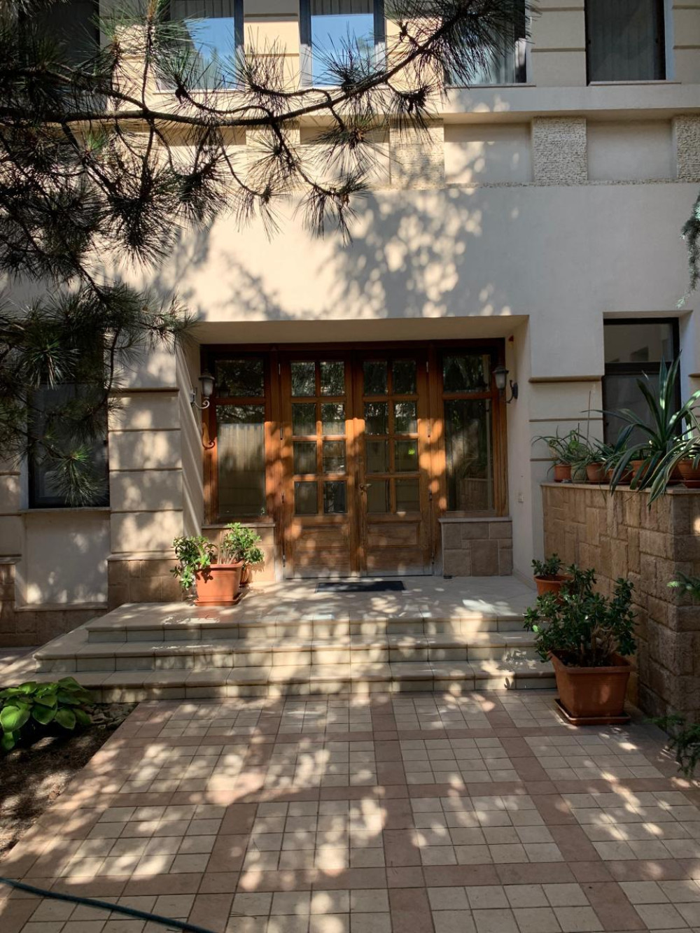 Дом на ул. Куприна, 700 м², 1 800 000$ — FAKTOR