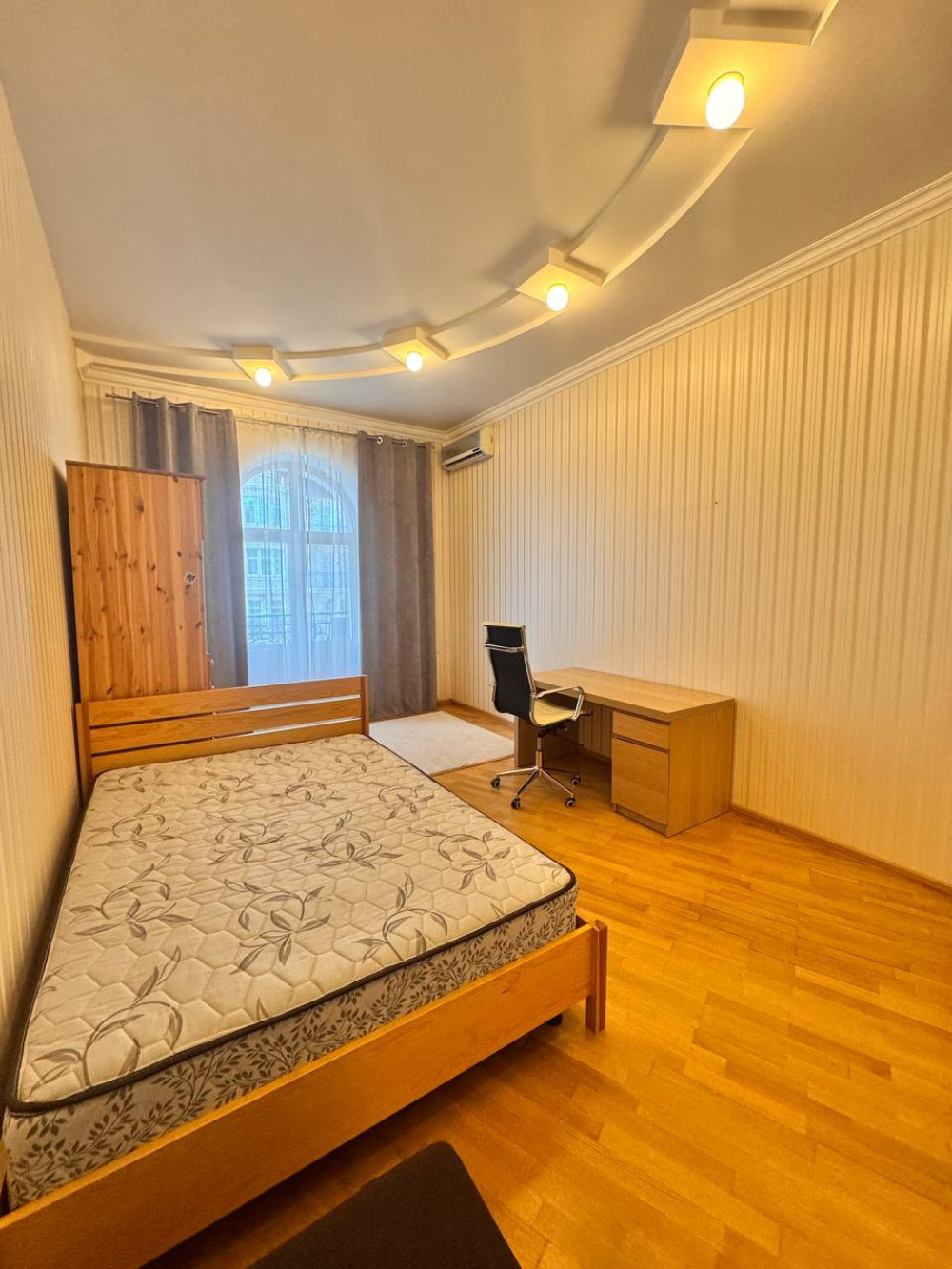 Квартира на вул. Сабанский пер, 197 м², 640 000$ — FAKTOR