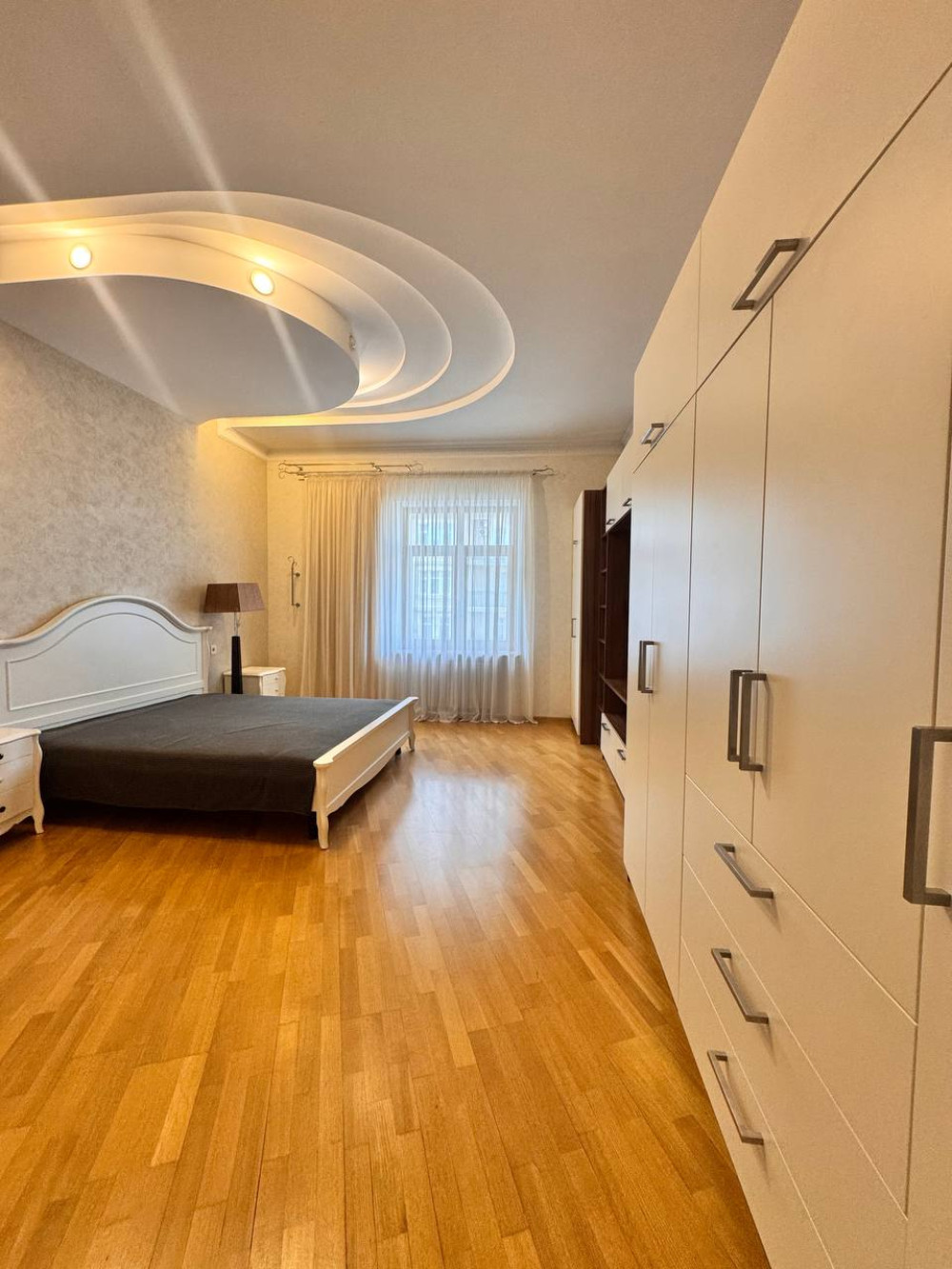 Квартира на вул. Сабанский пер, 197 м², 640 000$ — FAKTOR