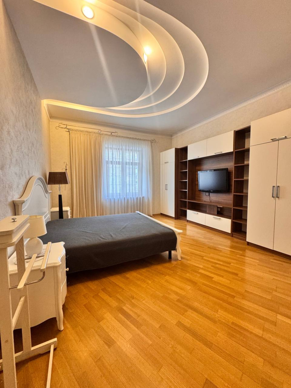 Квартира на вул. Сабанский пер, 197 м², 640 000$ — FAKTOR
