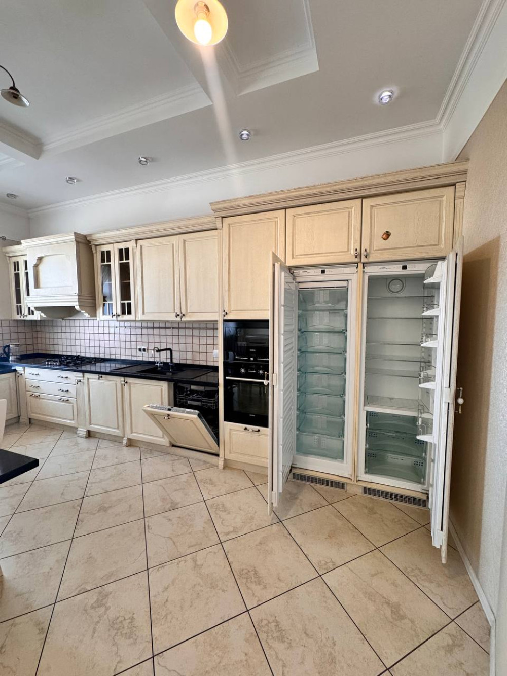 Квартира на вул. Сабанский пер, 197 м², 640 000$ — FAKTOR
