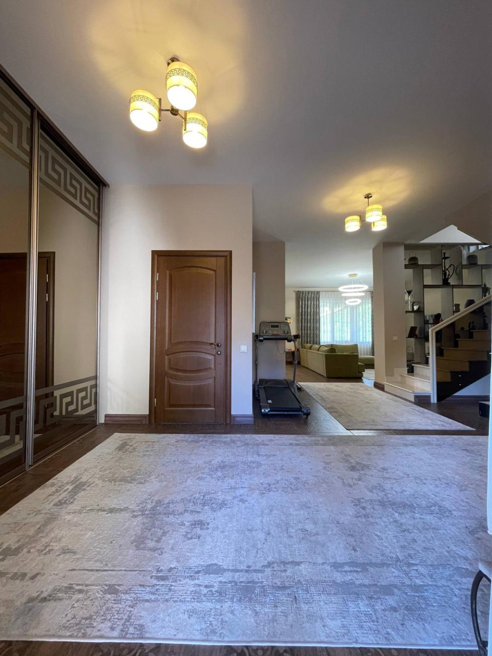 Дом на ул. Береговая, 205 м², 450 000$ — FAKTOR