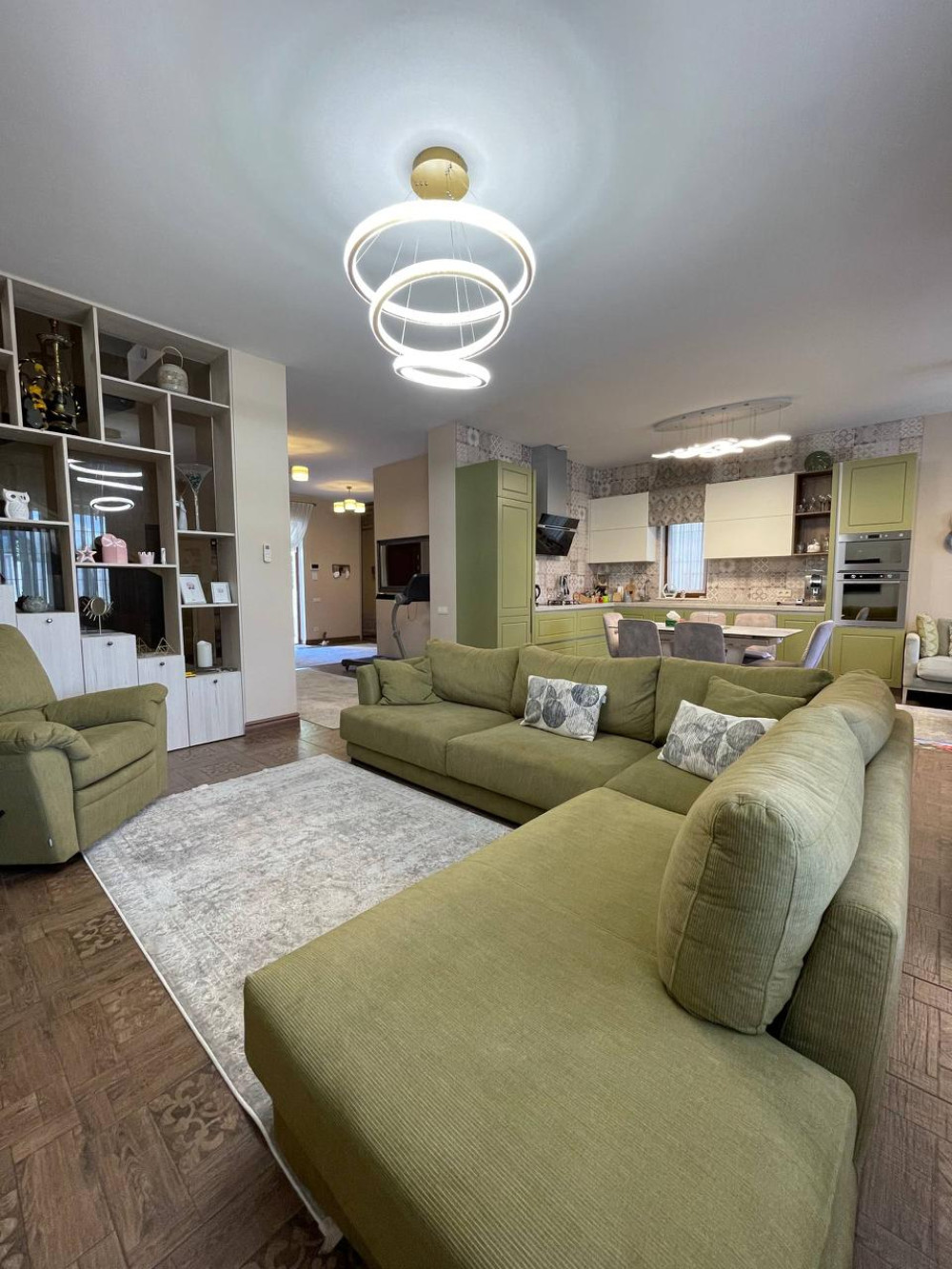 Дом на ул. Береговая, 205 м², 450 000$ — FAKTOR