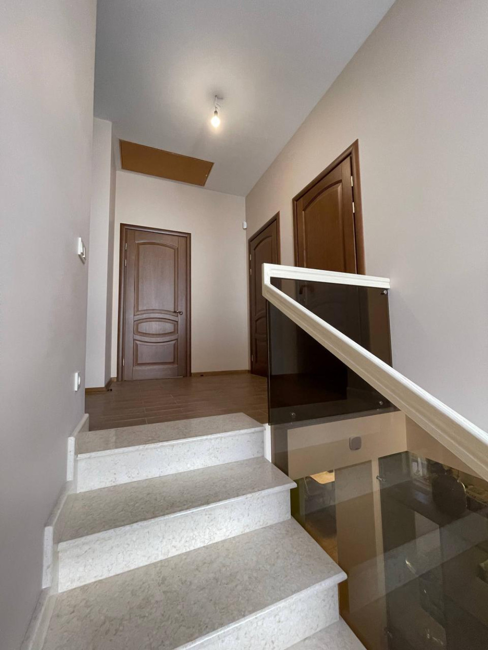 Дом на ул. Береговая, 205 м², 450 000$ — FAKTOR