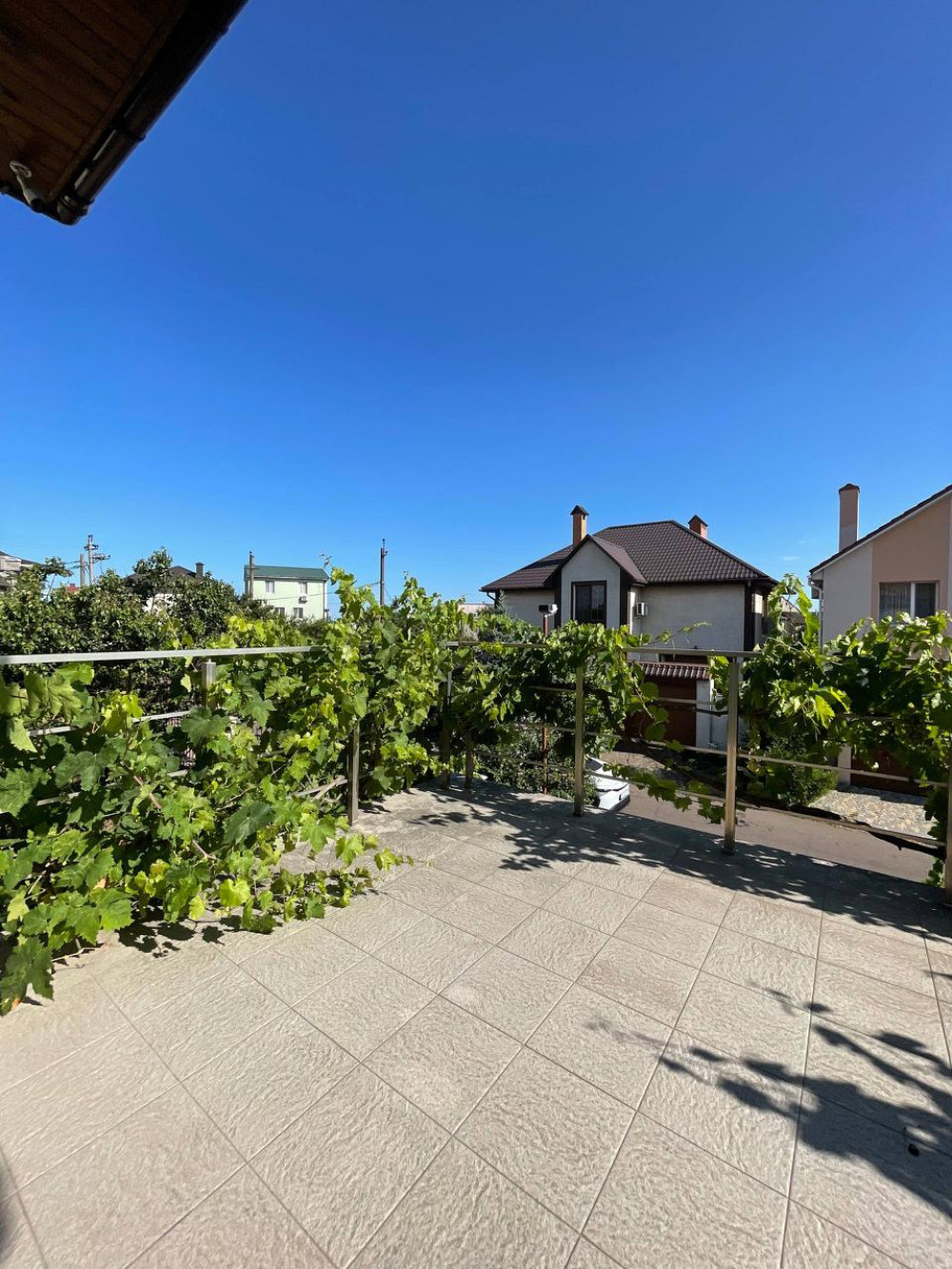 Дом на ул. Береговая, 205 м², 450 000$ — FAKTOR