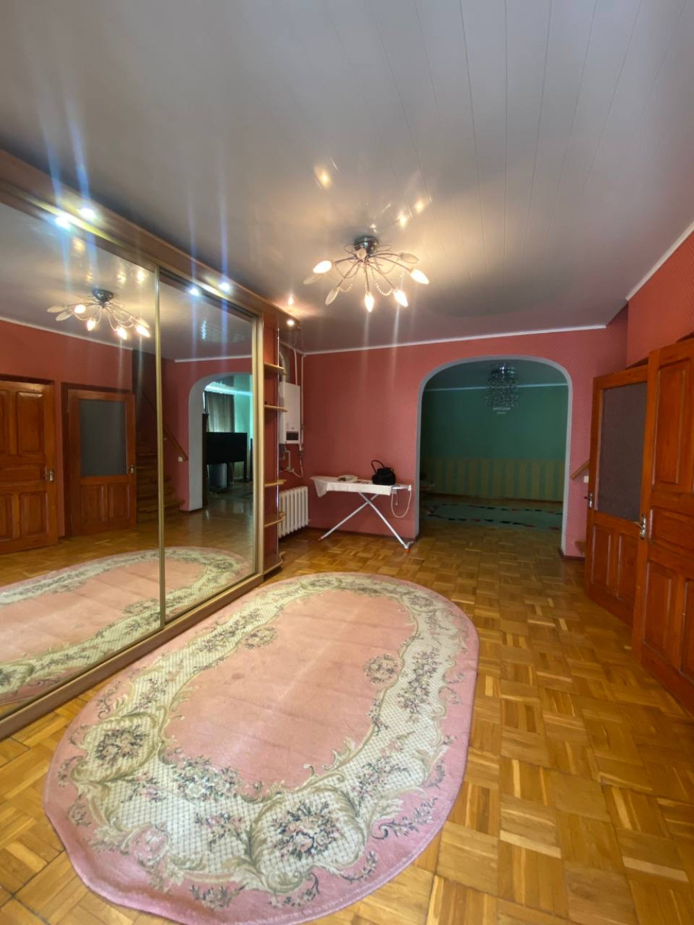 Будинок на вул. Болгарская, 306 м², 170 000$ — FAKTOR